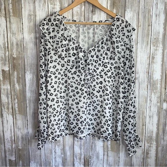 Loft Leopard Ruffle Blouse - Picture 2 of 6